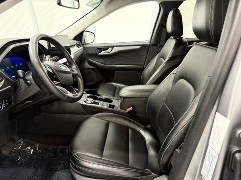 Used 2024 Ford Escape Platinum AWD/4WD image 13