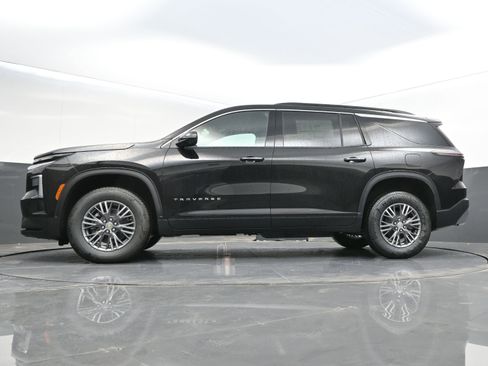 New 2026 Chevrolet Traverse LT w/ Driver Confidence Package AWD/4WD image 34