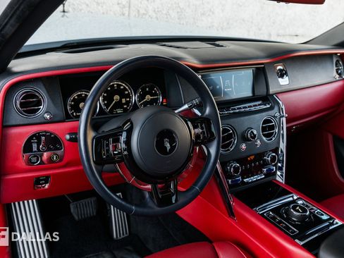 Used 2022 Rolls-Royce Cullinan image 23