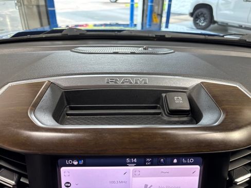 Used 2022 RAM 1500 Laramie AWD/4WD image 25