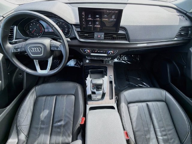 Used 2023 Audi Q5 2.0T Premium w/ Convenience Package AWD/4WD image 16