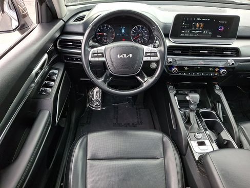 Used 2022 Kia Telluride S image 12