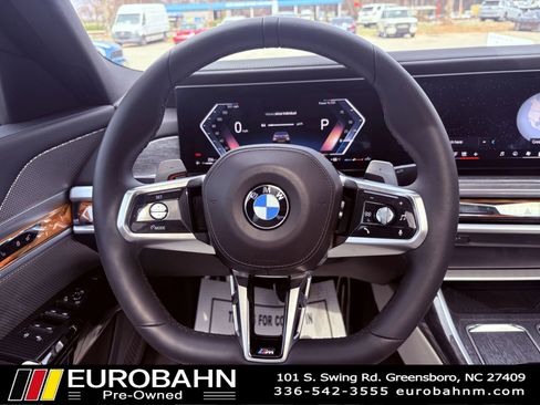 Used 2023 BMW 740i RWD image 23