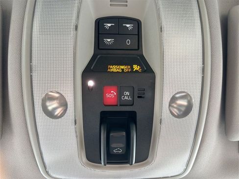 Used 2017 Volvo XC60 T5 Dynamic w/ Preferred Option Package image 41