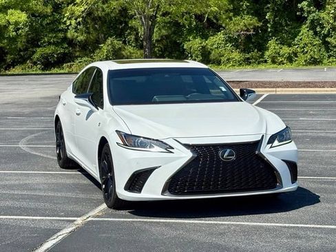Used 2022 Lexus ES 350 F Sport w/ Accessory Package FWD image 11