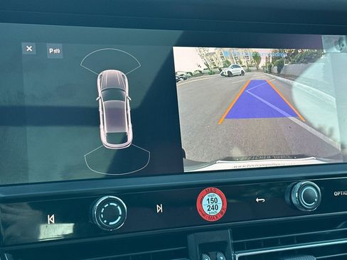 Used 2025 Porsche Macan image 20