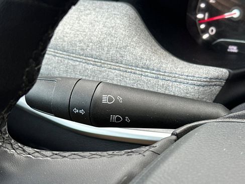 Used 2024 Jeep Compass Latitude image 37