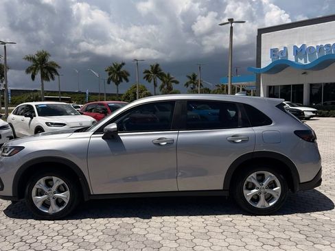 Used 2025 Honda HR-V LX image 3