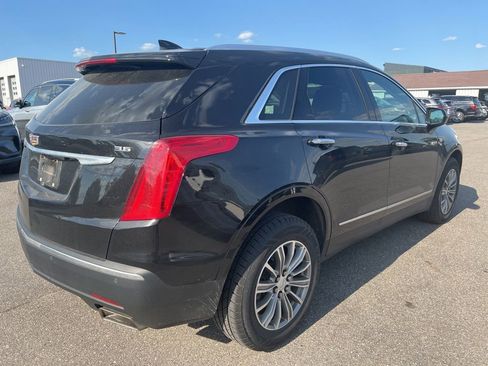 Used 2017 Cadillac XT5 Luxury w/ Driver Awareness Package AWD/4WD image 6