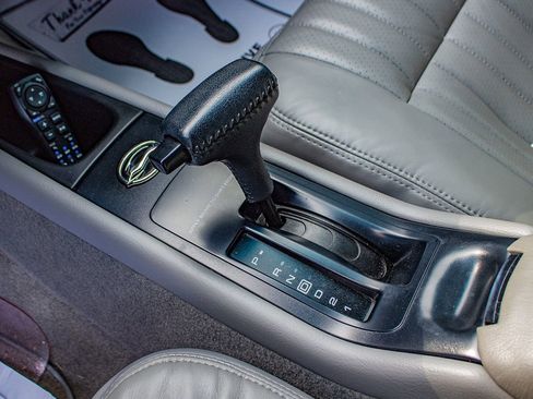 Used 1996 Chevrolet Impala SS RWD image 21