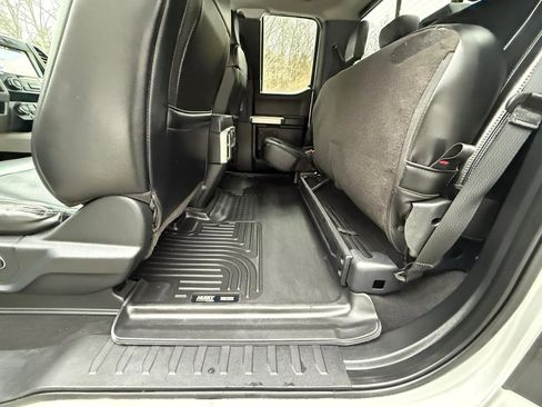 Used 2019 Ford F250 Lariat w/ Chrome Package image 26