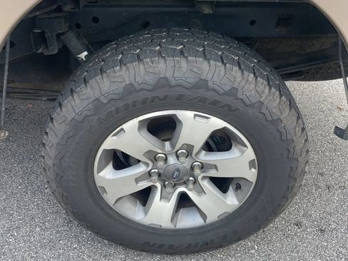 Used 2012 Ford F150 XLT w/ XLT Chrome Pkg AWD/4WD image 18