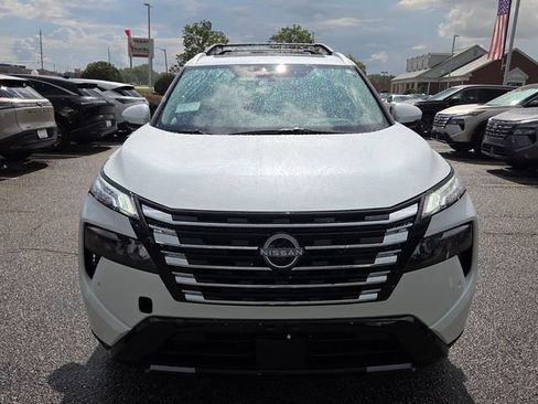 New 2026 Nissan Rogue Platinum w/ Platinum Premium Package AWD/4WD image 2
