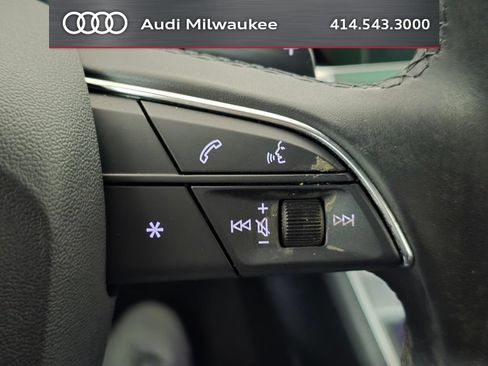 Used 2023 Audi Q3 2.0T Premium w/ Convenience Package AWD/4WD image 30