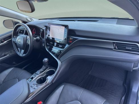 Used 2022 Toyota Camry XSE image 26