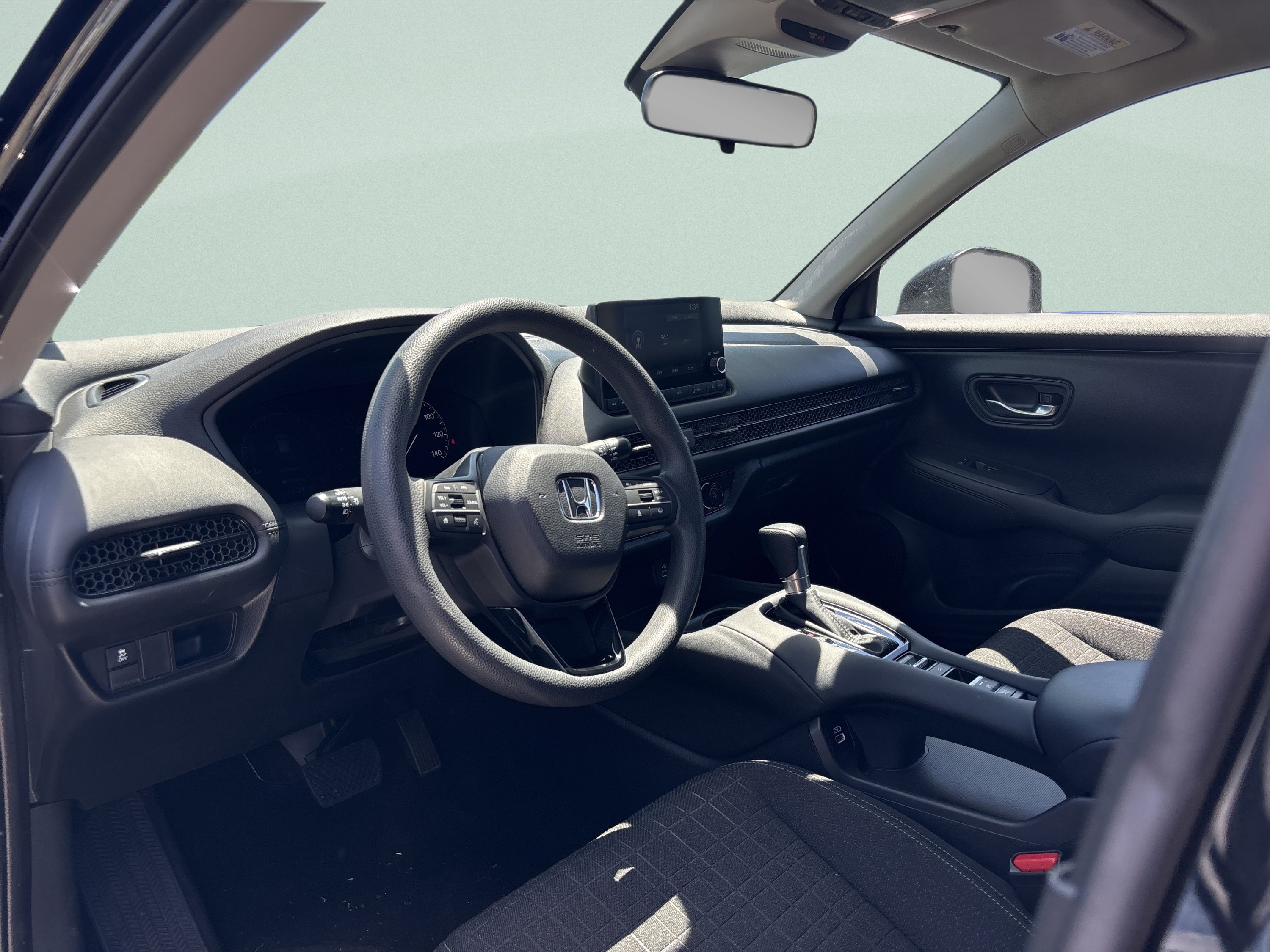 Used 2023 Honda HR-V LX image 15