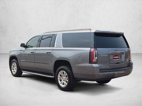 Used 2019 GMC Yukon XL SLT w/ Open Road Package AWD/4WD image 8