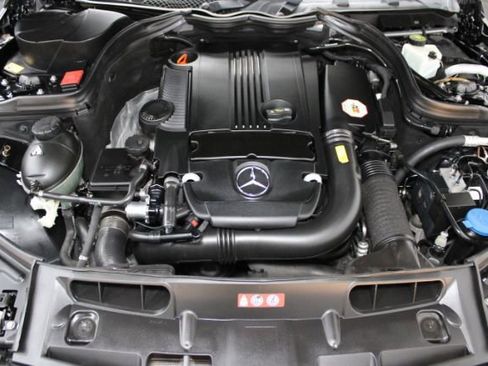 Used 2014 Mercedes-Benz C 250 Sedan image 22