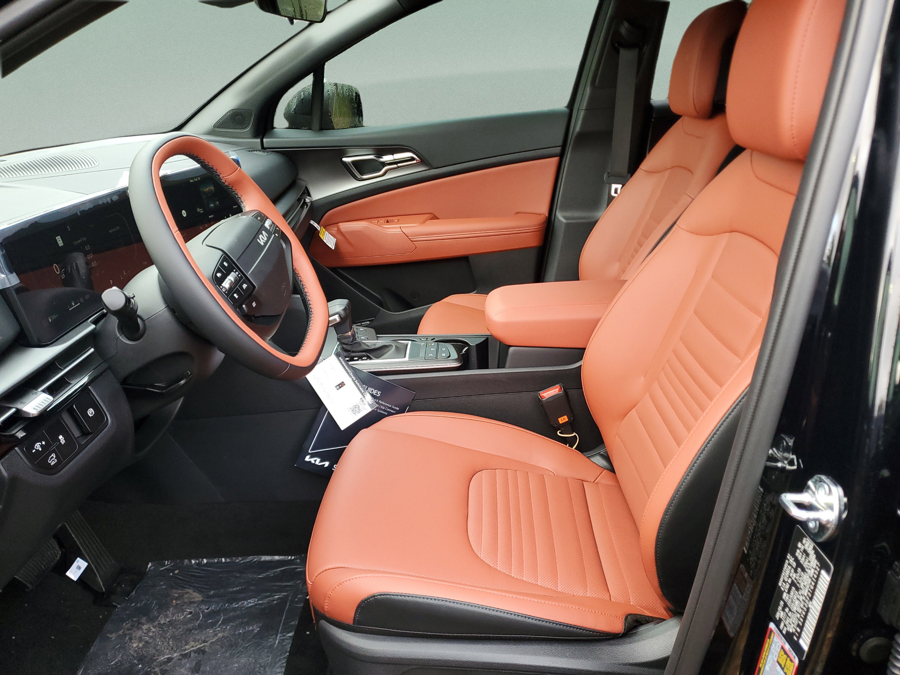 New 2026 Kia Sportage SX FWD image 17