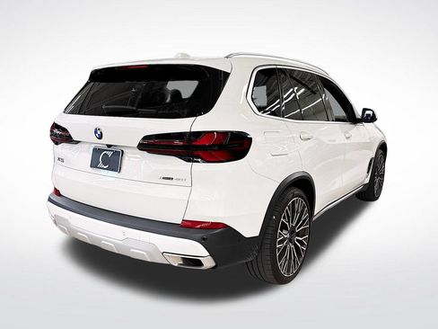 Used 2024 BMW X5 xDrive40i w/ Parking Assistance Package AWD/4WD image 5
