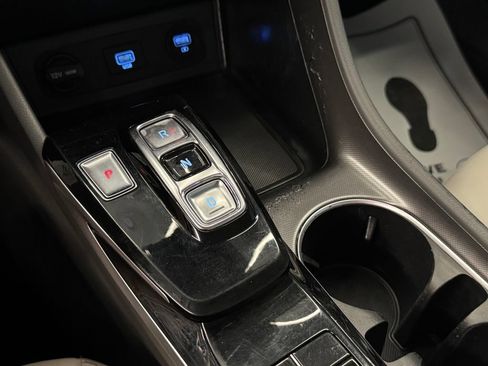 Used 2023 Hyundai Sonata SE FWD image 16