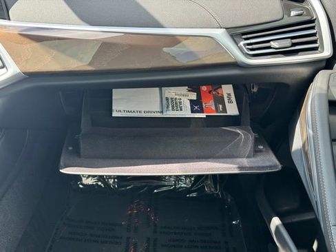 Certified 2022 BMW X6 xDrive40i w/ Parking Assistance Package image 23