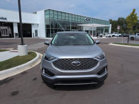 Used 2024 Ford Edge SEL w/ Convenience Package AWD/4WD image 8