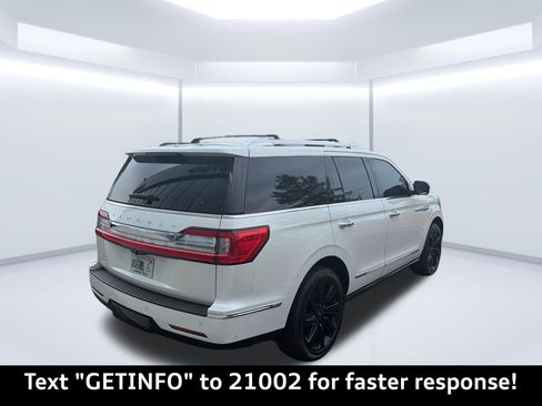 Used 2018 Lincoln Navigator Reserve w/ Technology Package AWD/4WD image 7