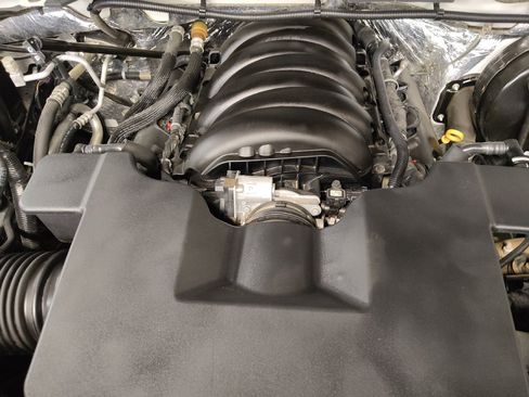 Used 2018 Chevrolet Silverado 1500 LT w/ Texas Edition image 30