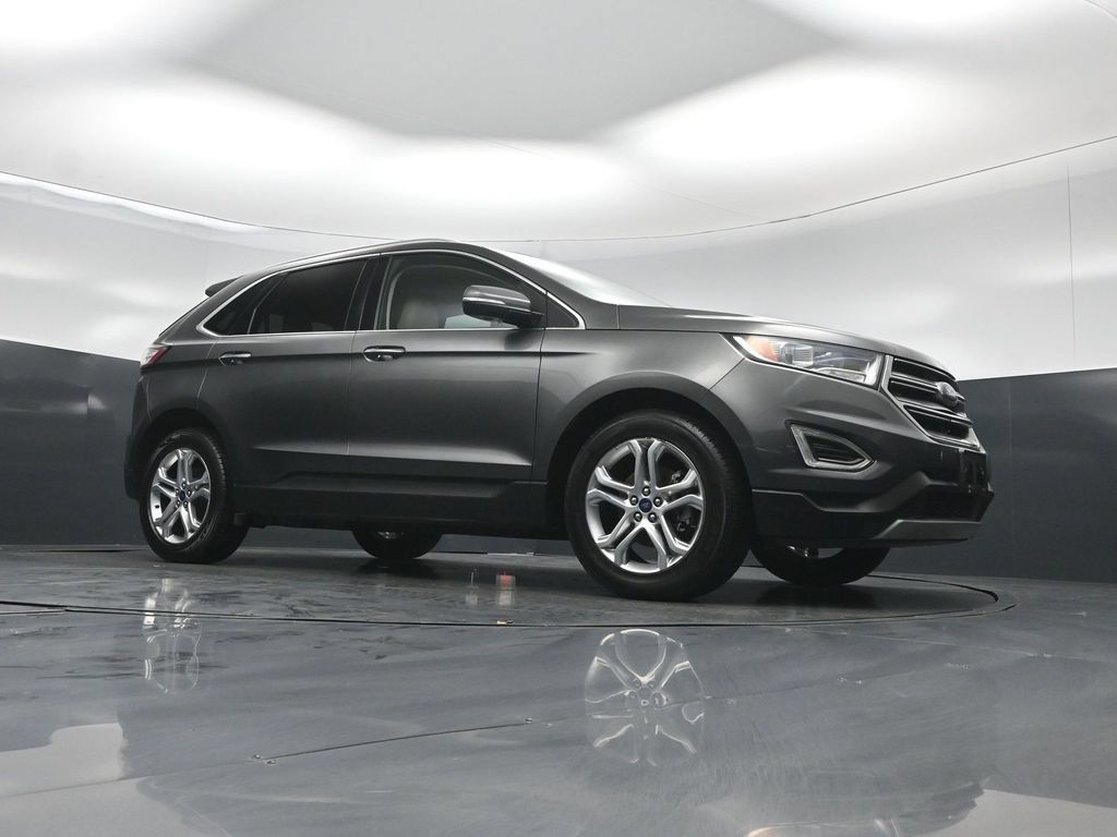 Used 2018 Ford Edge Titanium w/ Ford Safe & Smart Package FWD image 3