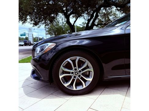 Used 2018 Mercedes-Benz C 300 Sedan image 9