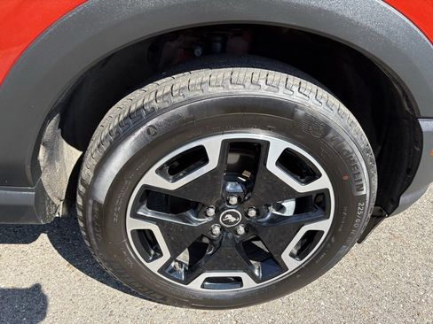 Used 2024 Ford Bronco Sport Outer Banks w/ Tech Package image 16