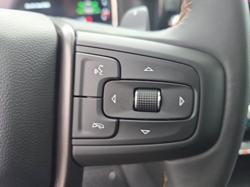 Used 2025 GMC Sierra 1500 AT4 w/ AT4 Premium Package image 18