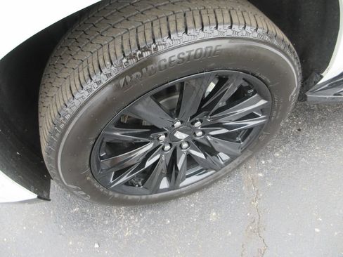 Certified 2021 Cadillac Escalade Sport AWD/4WD image 13