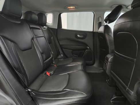 Used 2018 Jeep Compass Latitude AWD/4WD image 28