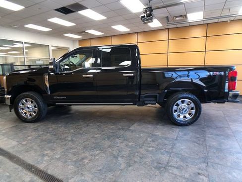New 2026 Ford F250 Lariat w/ Lariat Ultimate Package AWD/4WD image 4