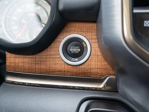 Used 2022 RAM 1500 Limited w/ Body-Colour Bumper Group image 29