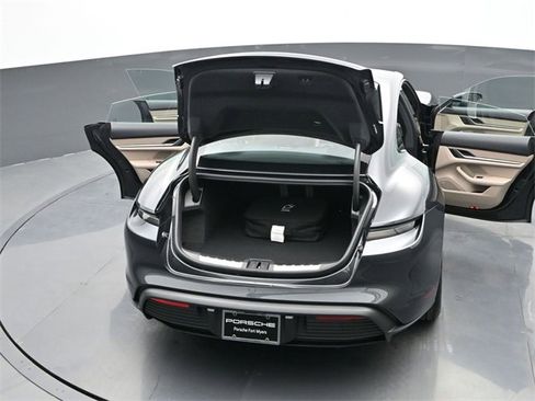 New 2026 Porsche Taycan image 29