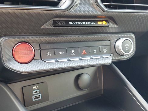 Used 2025 Ford Mustang Coupe image 26