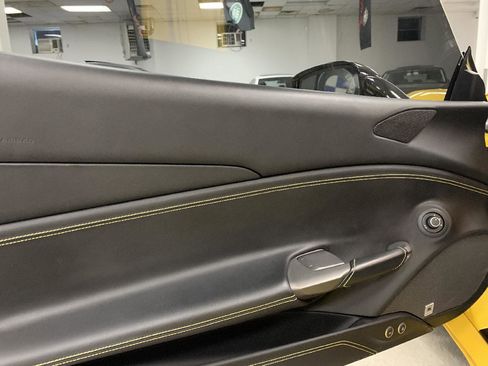 Used 2017 Ferrari 488 Spider image 13