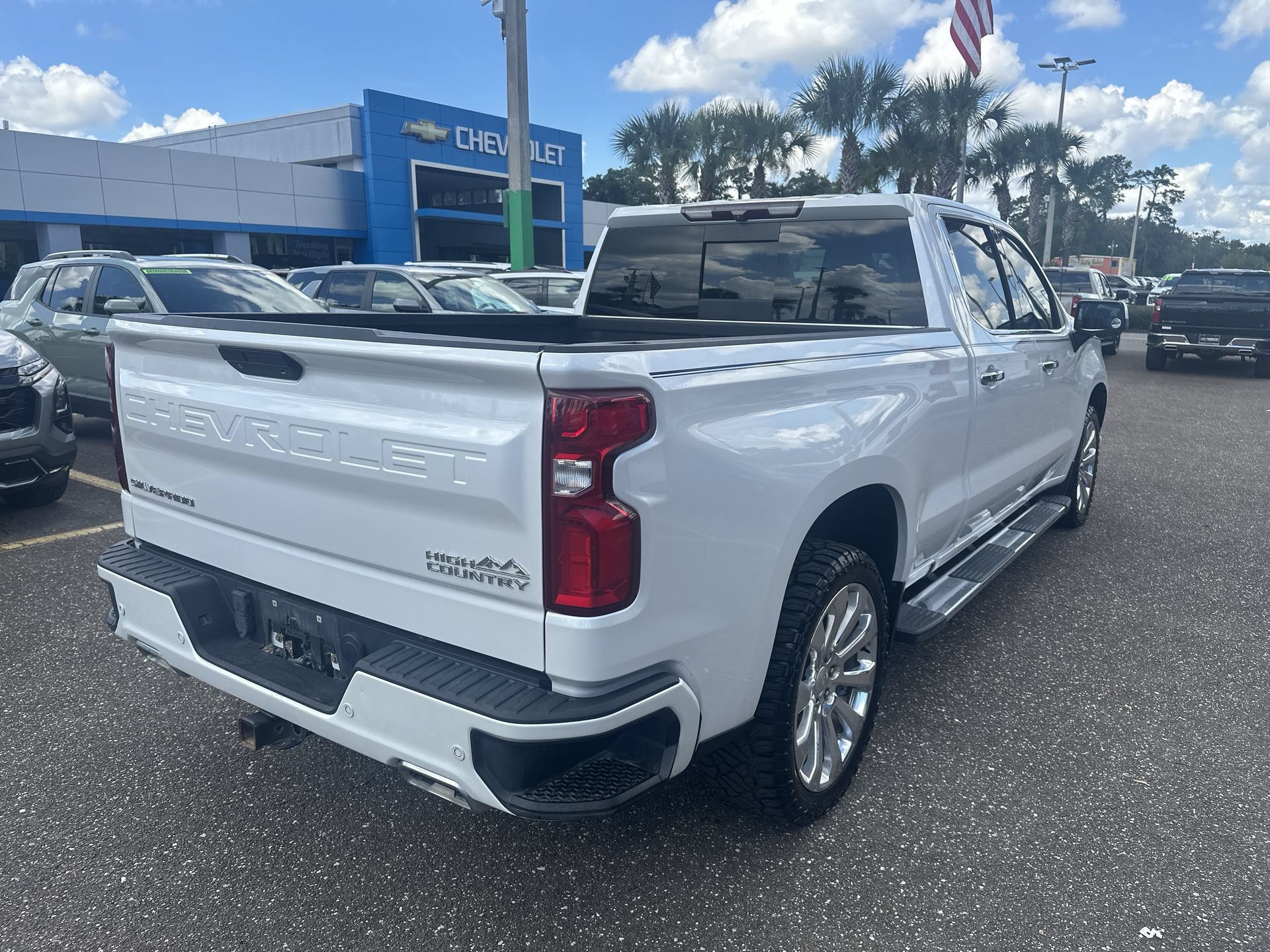 Used 2020 Chevrolet Silverado 1500 High Country w/ Trailer Camera Package AWD/4WD image 16