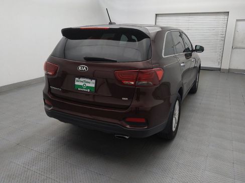 Used 2019 Kia Sorento FWD image 7