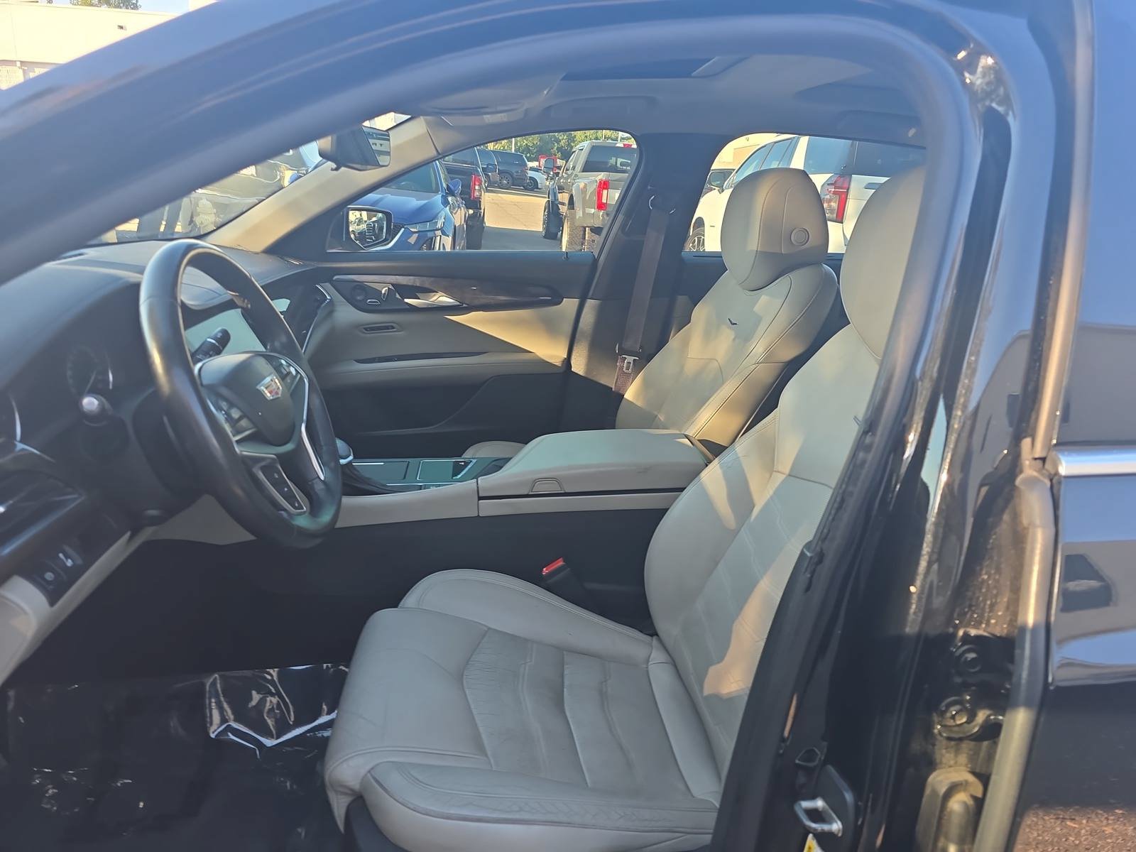 Used 2017 Cadillac CT6 Luxury AWD/4WD image 14