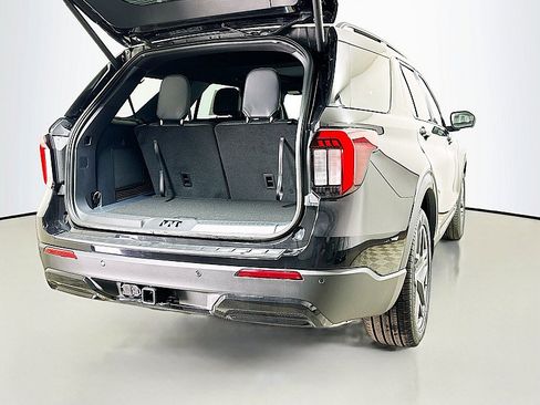 New 2026 Ford Explorer ST-Line AWD/4WD image 23