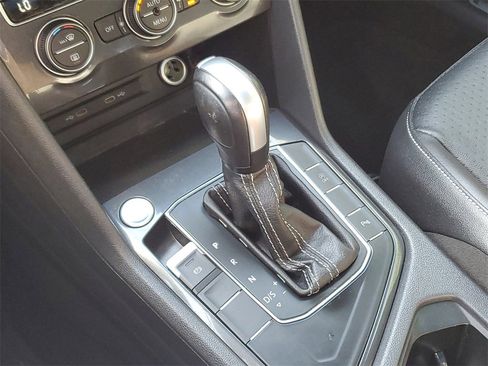 Used 2021 Volkswagen Tiguan SE R-Line image 29