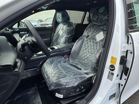 New 2026 Genesis G90 3.5T Prestige image 26