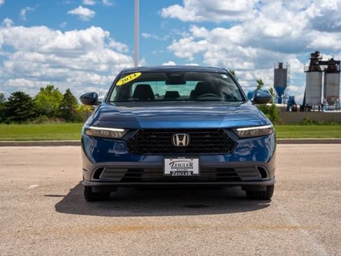 Used 2024 Honda Accord EX image 2