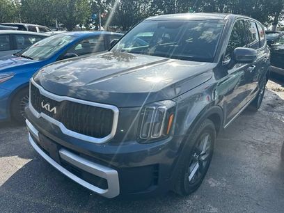 Used 2024 Kia Telluride LX