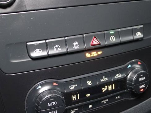 Used 2019 Mercedes-Benz Metris Passenger image 14