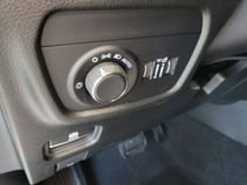 New 2026 Jeep Grand Cherokee Laredo X AWD/4WD image 12